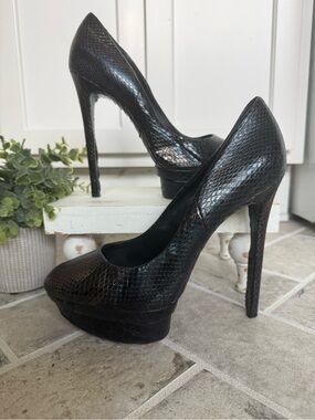 Brian Atwood Iridescent Ferguson Metallic Snake Platform Pumps | Size 8.5